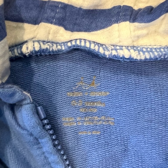 Adorable Aden & Anais zip-up hoodie size 0-3 - Picture 2 of 2